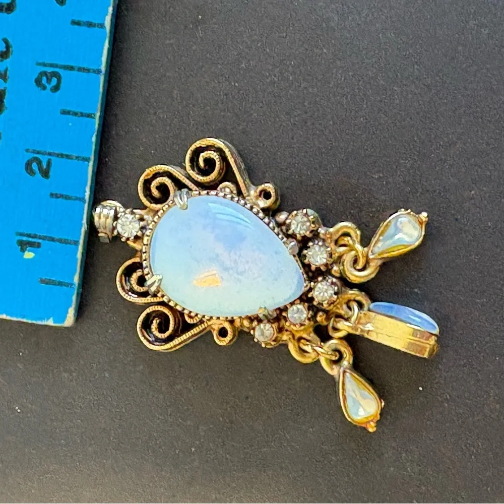 Vintage Florenza Elegant Goldtone and Opalite Pendant